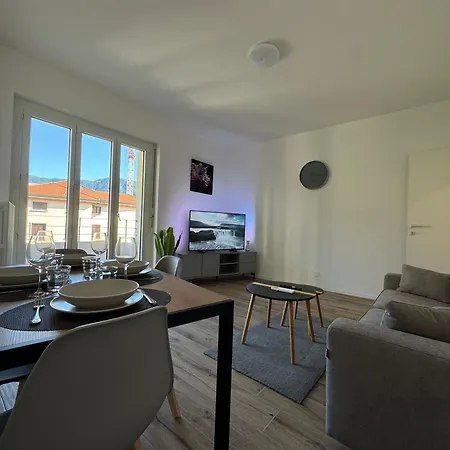 Apartment Deluxe Central - Free Parking *