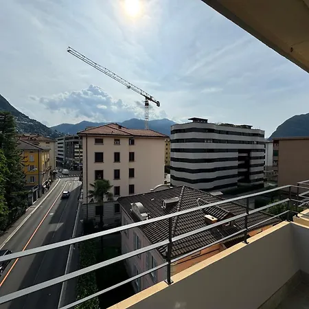 Deluxe Central - Free Parking Apartment Lugano